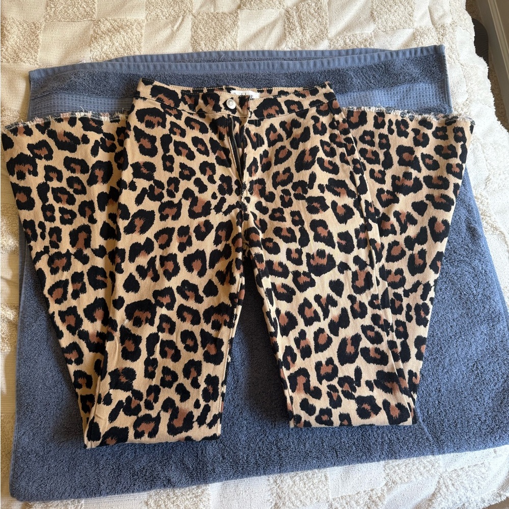 Womens Leopard Print Extra Wide Leg pant